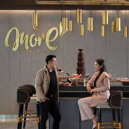 Movenpick Surabaya City Экстерьер фото