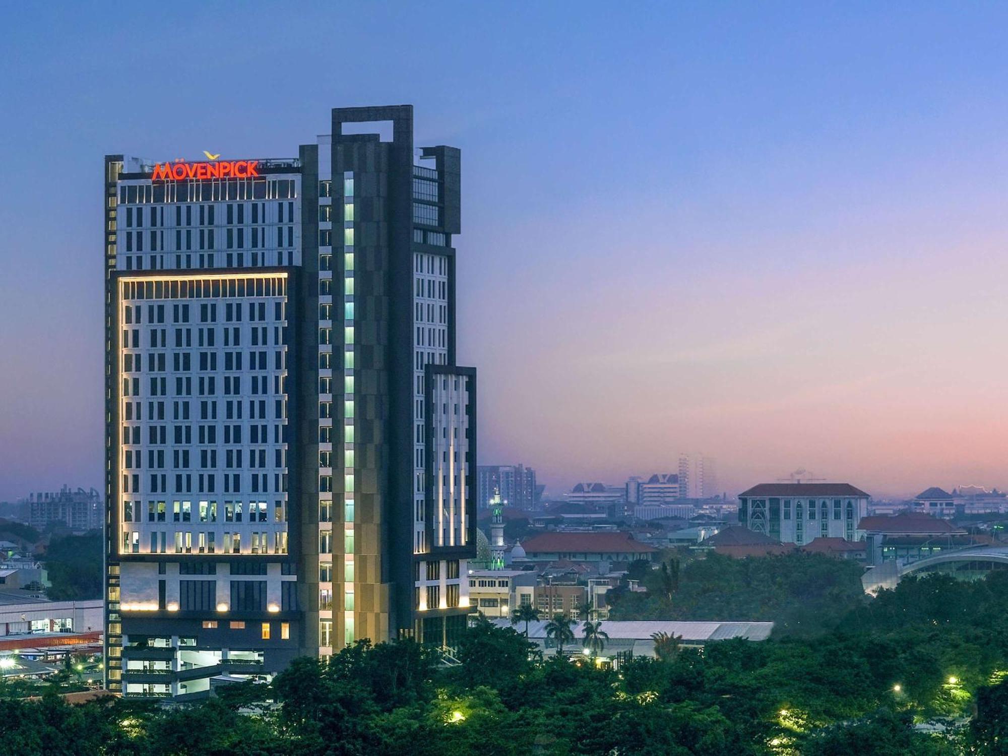 Movenpick Surabaya City Экстерьер фото